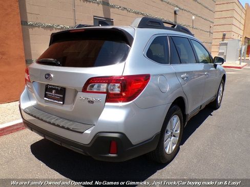 Used 2019 Subaru Outback 2.5i Premium AWD/4WD image 6