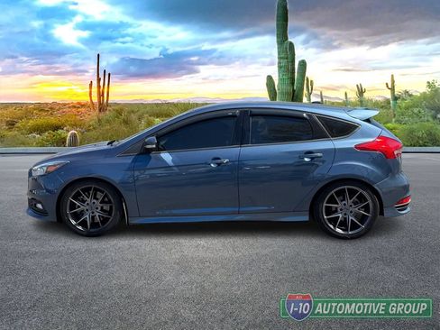 Used 2018 Ford Focus ST FWD image 8