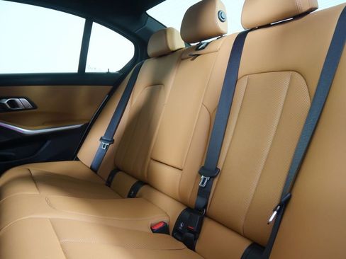 Used 2025 BMW M340i w/ Premium Package image 16