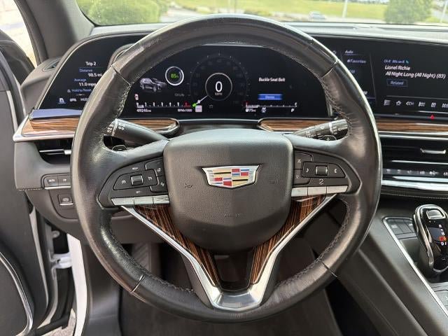 Certified 2022 Cadillac Escalade Premium Luxury AWD/4WD image 27