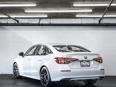 Used 2026 Honda Civic Sport image 3