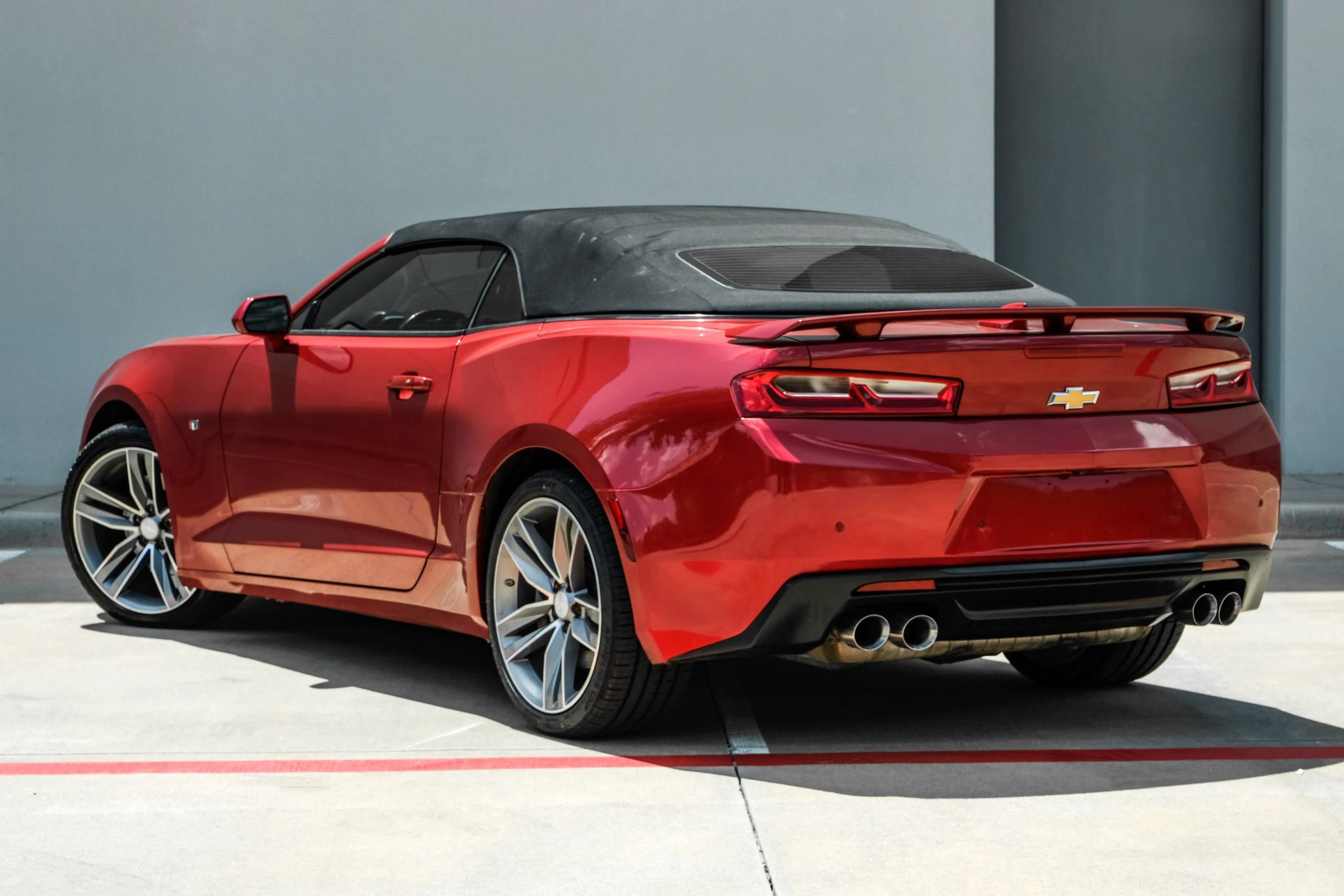 Used 2016 Chevrolet Camaro SS RWD image 10