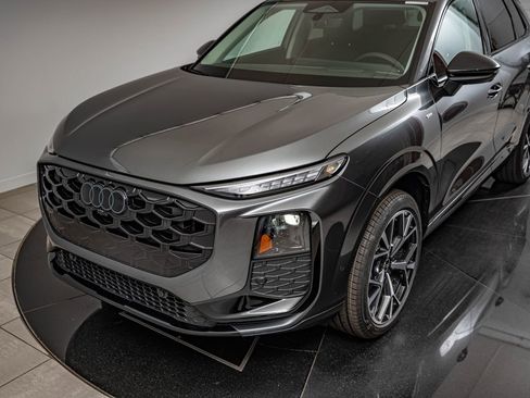 New 2026 Audi Q3 quattro 2.0T AWD/4WD image 13