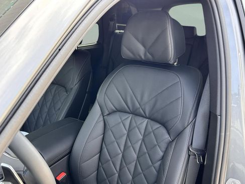 Used 2026 BMW X5 xDrive50e w/ Executive Package image 22