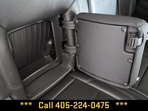 Used 2025 GMC Sierra 1500 SLT AWD/4WD image 32