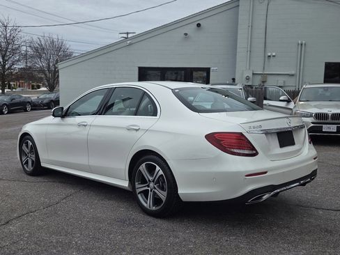 Used 2017 Mercedes-Benz E 300 4MATIC image 4