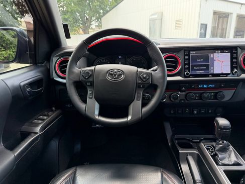 Used 2021 Toyota Tacoma TRD Pro AWD/4WD image 13