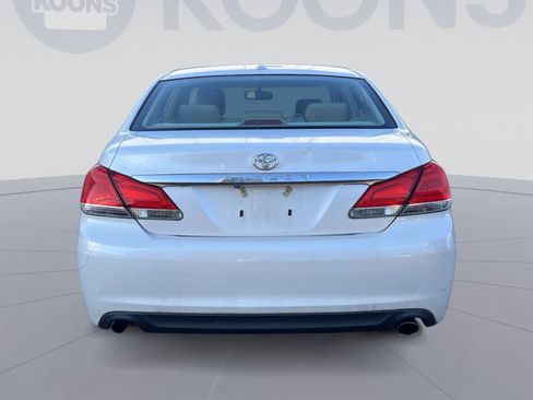 Used 2011 Toyota Avalon image 5
