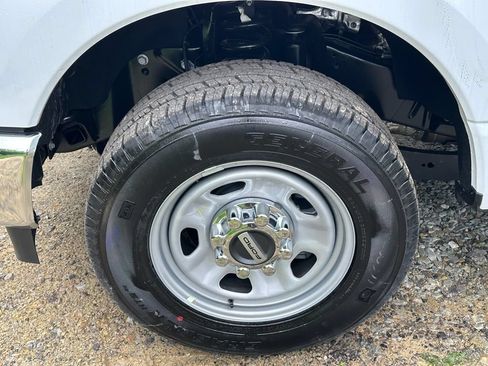 New 2026 Ford F350 XL w/ XL Chrome Package RWD image 6
