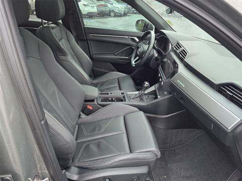 Used 2023 Audi Q3 2.0T Premium Plus image 11