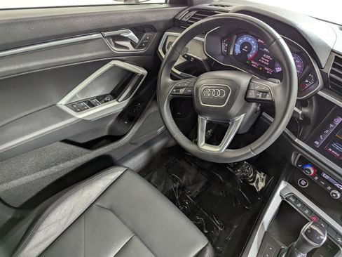 Certified 2023 Audi Q3 2.0T Premium w/ Convenience Package AWD/4WD image 9