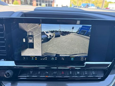 New 2026 Chevrolet Silverado 2500 ZR2 image 31