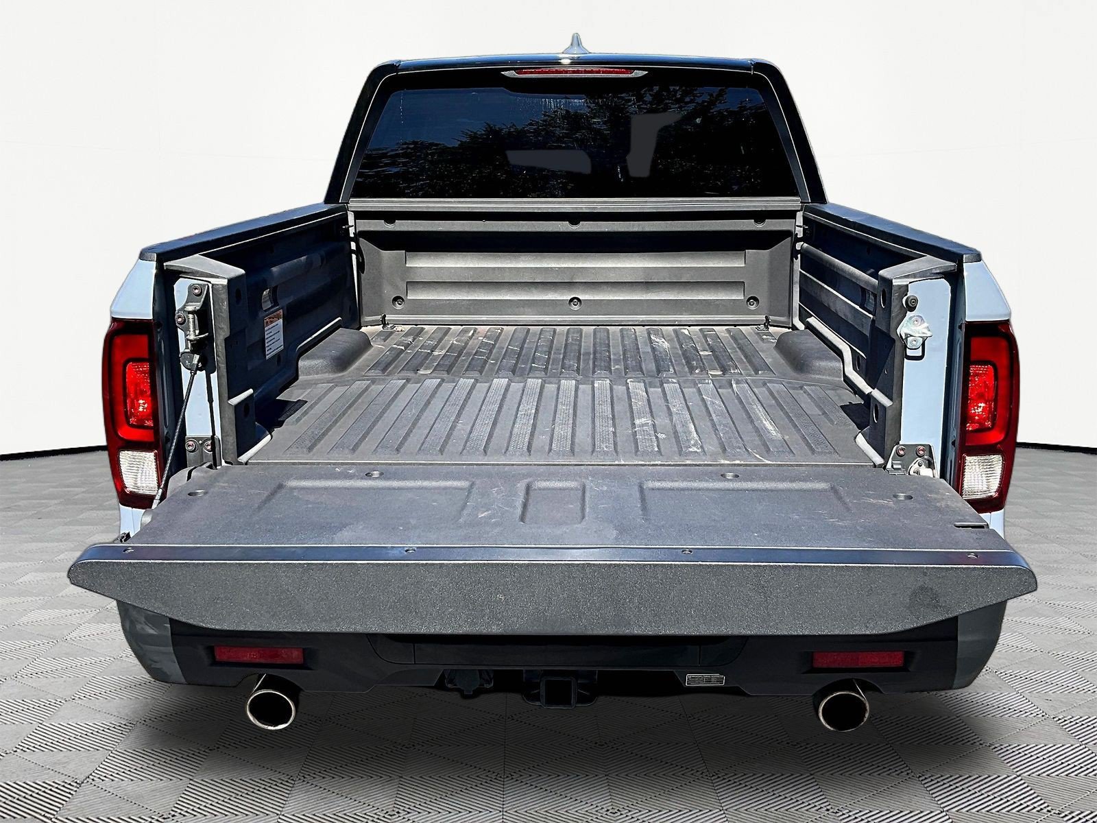 Used 2023 Honda Ridgeline Sport image 7