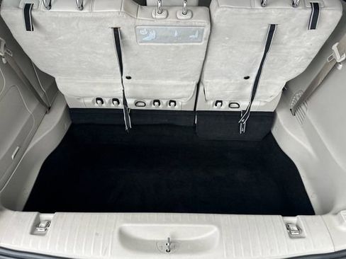 Used 2021 Chrysler Pacifica Touring-L image 18