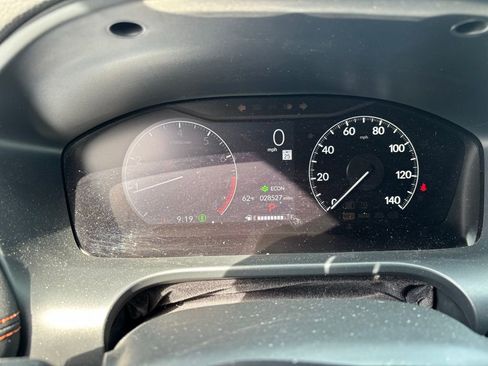 Used 2024 Honda HR-V Sport image 9