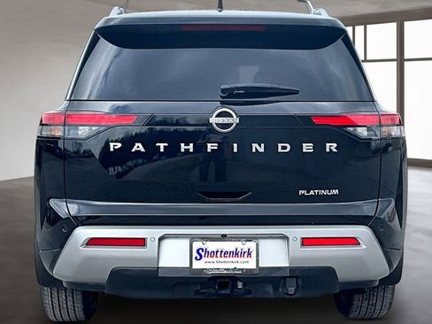 Used 2024 Nissan Pathfinder Platinum w/ Cargo Package image 5
