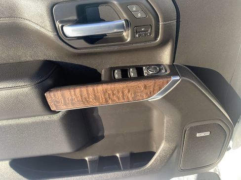 Used 2020 GMC Sierra 2500 Denali w/ Denali Ultimate Package image 18