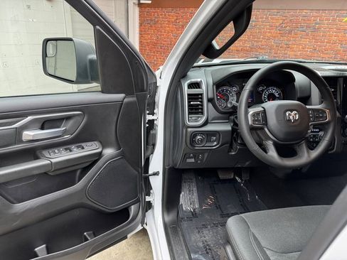 Used 2025 RAM 1500 Big Horn image 9