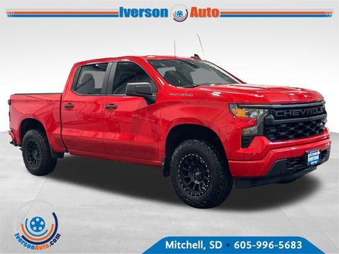 Used 2022 Chevrolet Silverado 1500 Custom AWD/4WD image 1