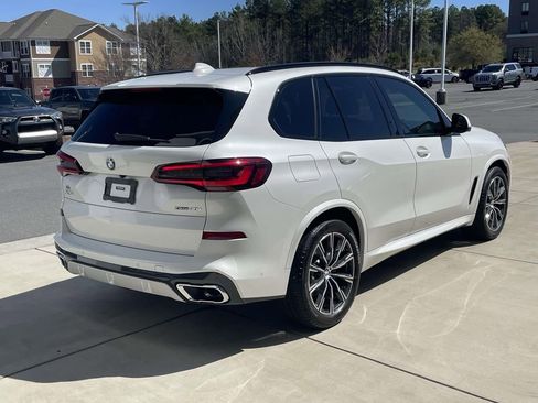 Used 2022 BMW X5 xDrive40i w/ M Sport Package image 6