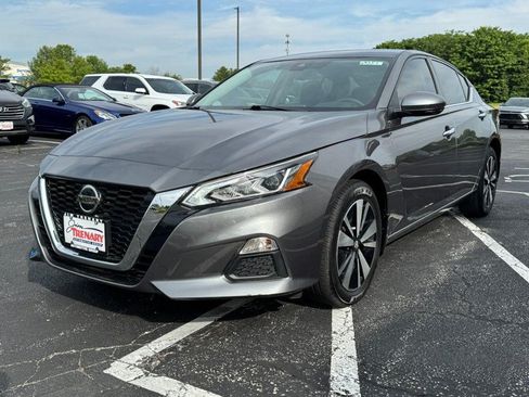 Used 2022 Nissan Altima 2.5 SV w/ SV Premium Package AWD/4WD image 8