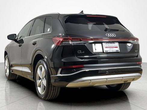 Used 2023 Audi Q4 e-tron Prestige AWD/4WD image 3