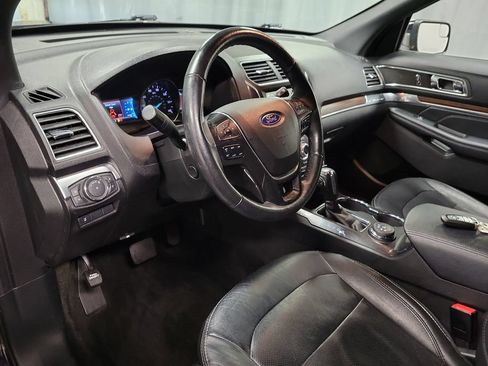 Used 2018 Ford Explorer Limited AWD/4WD image 14