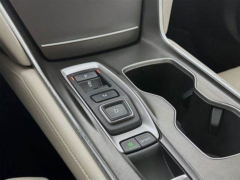 Used 2021 Honda Accord Touring image 18