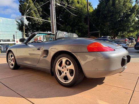 Used 2002 Porsche Boxster S RWD image 30