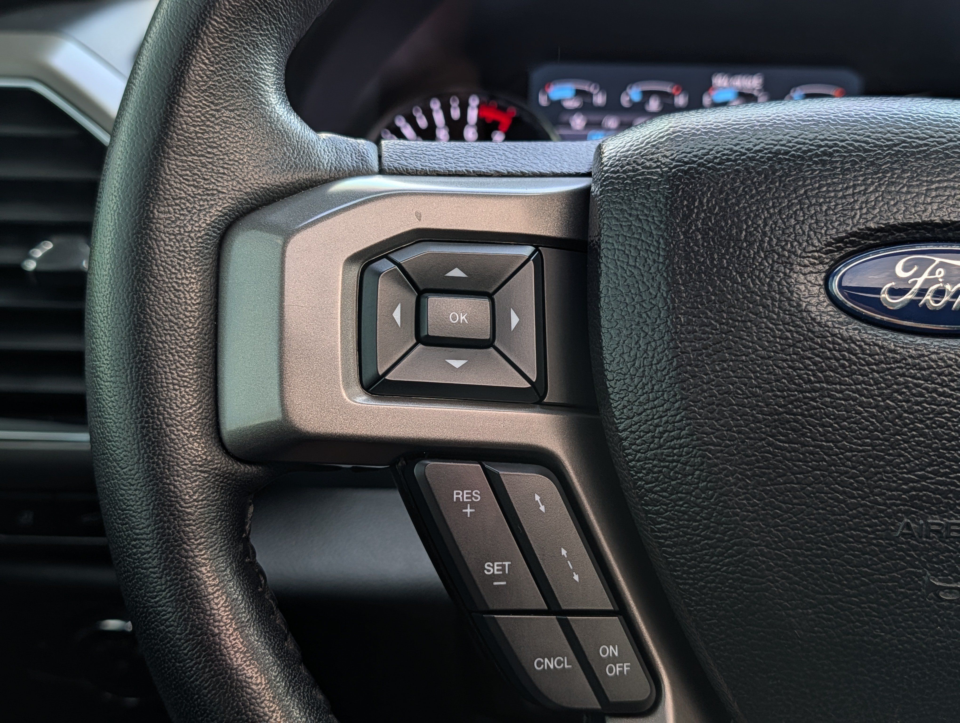 Used 2021 Ford Expedition XLT RWD image 28