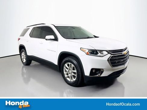 Used 2021 Chevrolet Traverse LT image 1