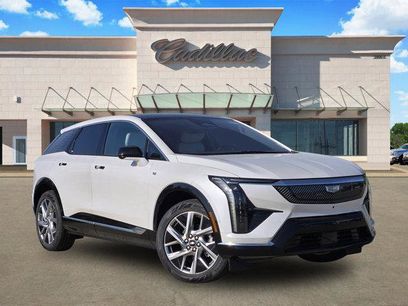New 2025 Cadillac Optiq Luxury 1 w/ LPO, Floor Liner Package