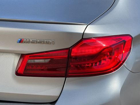 Used 2019 BMW M550i xDrive image 35