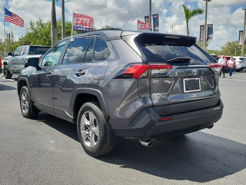 Used 2025 Toyota RAV4 XLE w/ Convenience Package FWD image 9