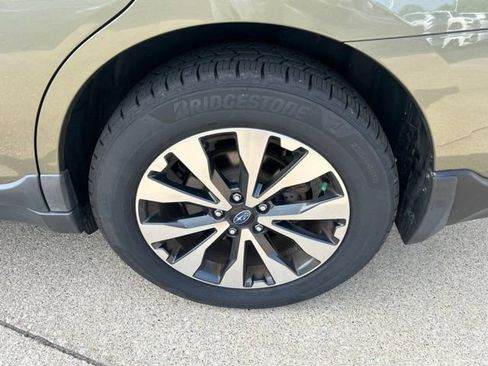 Used 2016 Subaru Outback 2.5i Limited AWD/4WD image 17
