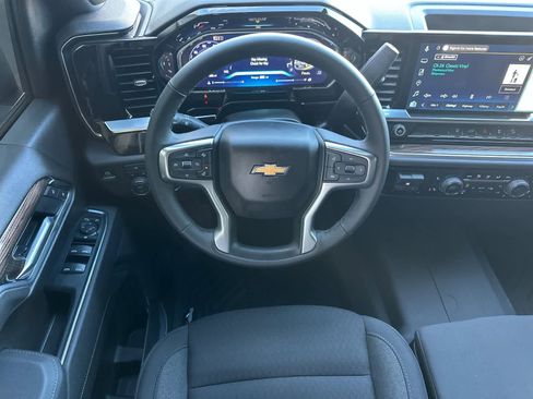 Used 2026 Chevrolet Silverado 2500 LT w/ Convenience Package image 14