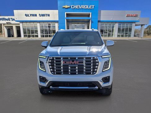 Used 2026 GMC Yukon XL Denali w/ Advanced Technology Package RWD image 2