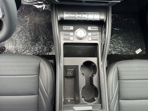 New 2026 Lincoln Nautilus Reserve w/ Jet Appearance Package AWD/4WD image 16