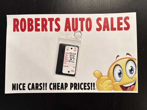 Used 2023 Tesla Model 3 Standard Range image 26