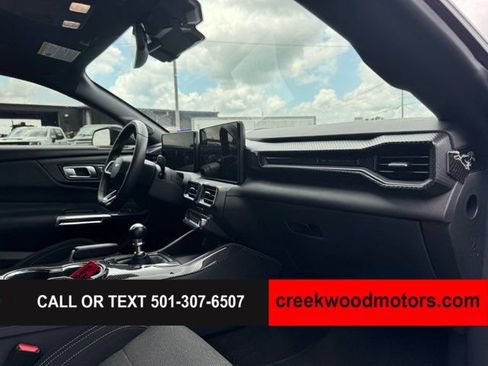 Used 2025 Ford Mustang GT w/ GT Performance Package RWD image 10