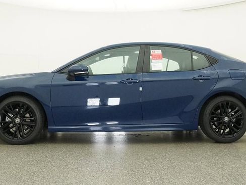 New 2026 Toyota Camry SE FWD image 19