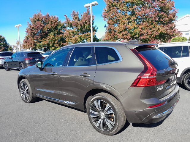 Used 2022 Volvo XC60 T8 Inscription w/ Advanced Package AWD/4WD image 18