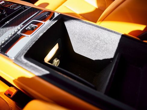 Used 2024 Rolls-Royce Cullinan Black Badge image 69