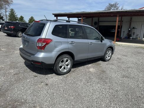 Used 2015 Subaru Forester 2.5i Premium w/ All-Weather Package image 5