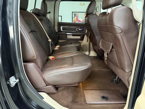 Used 2016 RAM 1500 Laramie Longhorn w/ Convenience Group AWD/4WD image 19