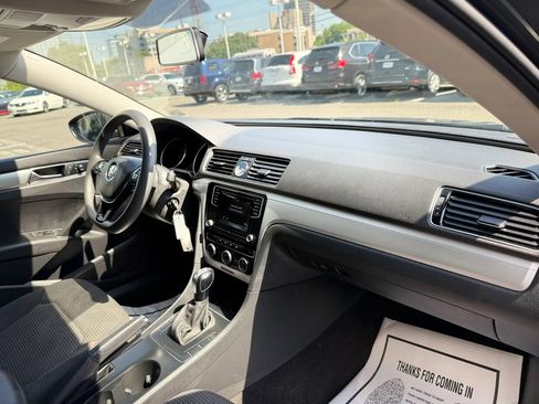 Used 2017 Volkswagen Passat 1.8T S FWD image 35