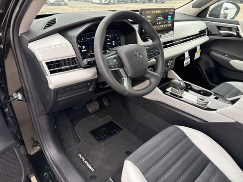 New 2025 Mitsubishi Outlander SE AWD/4WD image 20