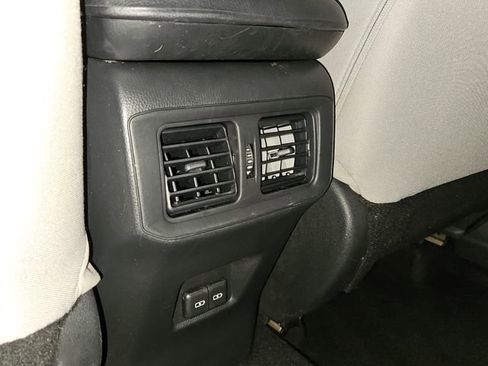 Used 2022 Toyota RAV4 XLE image 16