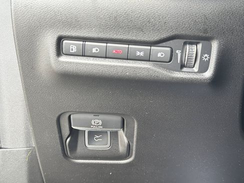 Used 2026 Jeep Cherokee Overland AWD/4WD image 18
