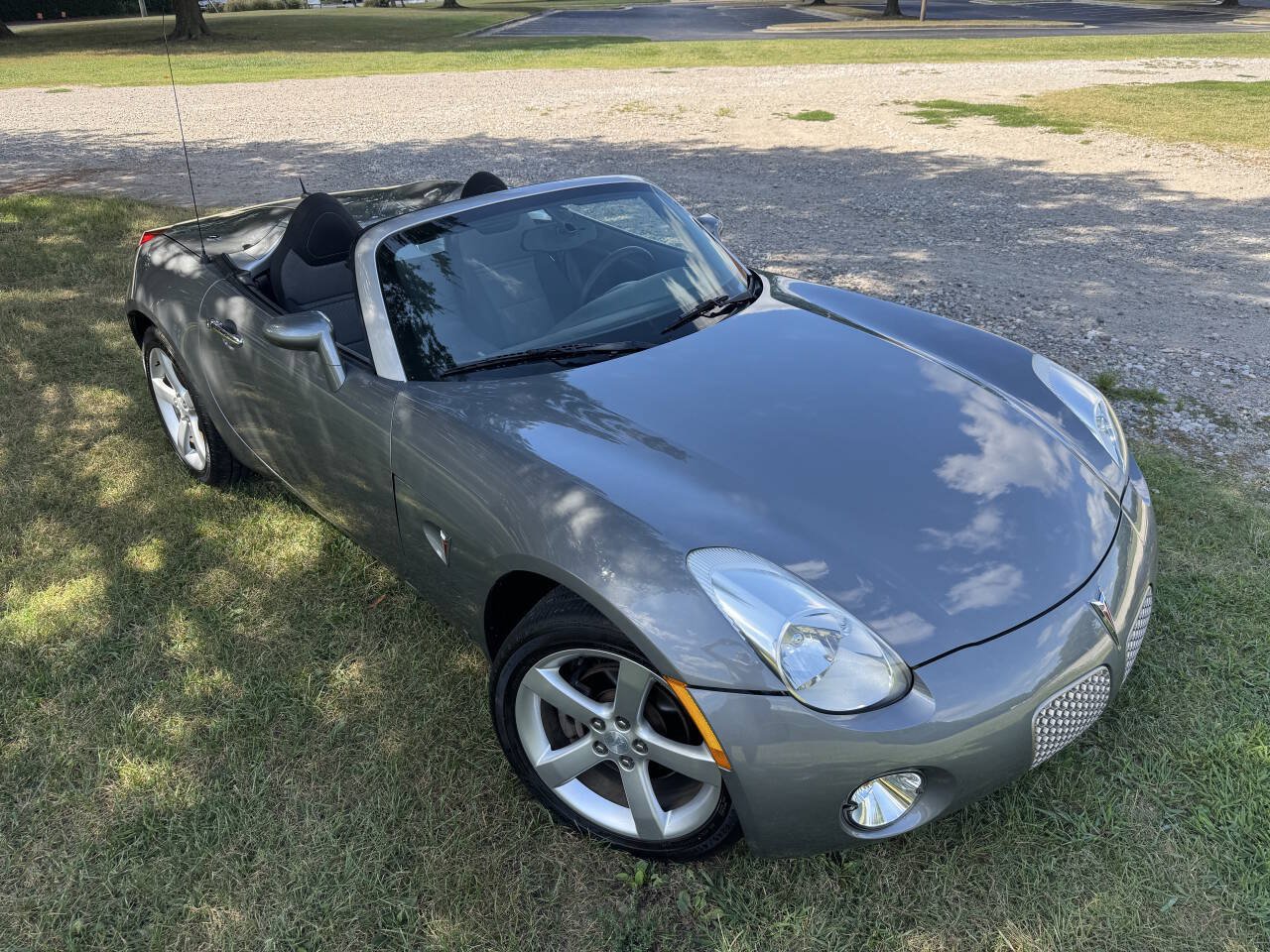 Used 2006 Pontiac Solstice Convertible w/ Power Package RWD image 8
